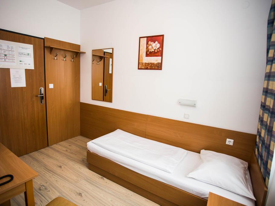 וינה Hotel Geblergasse מראה חיצוני תמונה